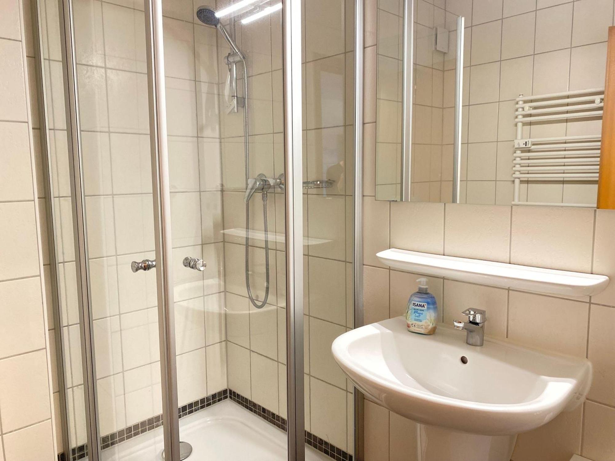 Yachthafenresidenz-Wohnung-7204-915 Kuehlungsborn Exterior foto